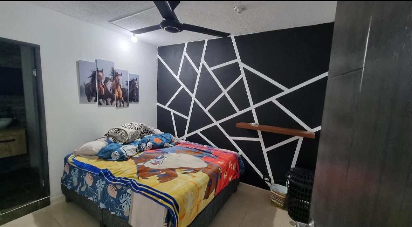 2 Camas Matrimoniales Y Un Camarote De 90 * Cartagena